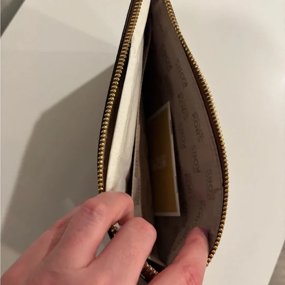 Michael Kors Fulton Wristlet/wallet - Picture 7 of 10